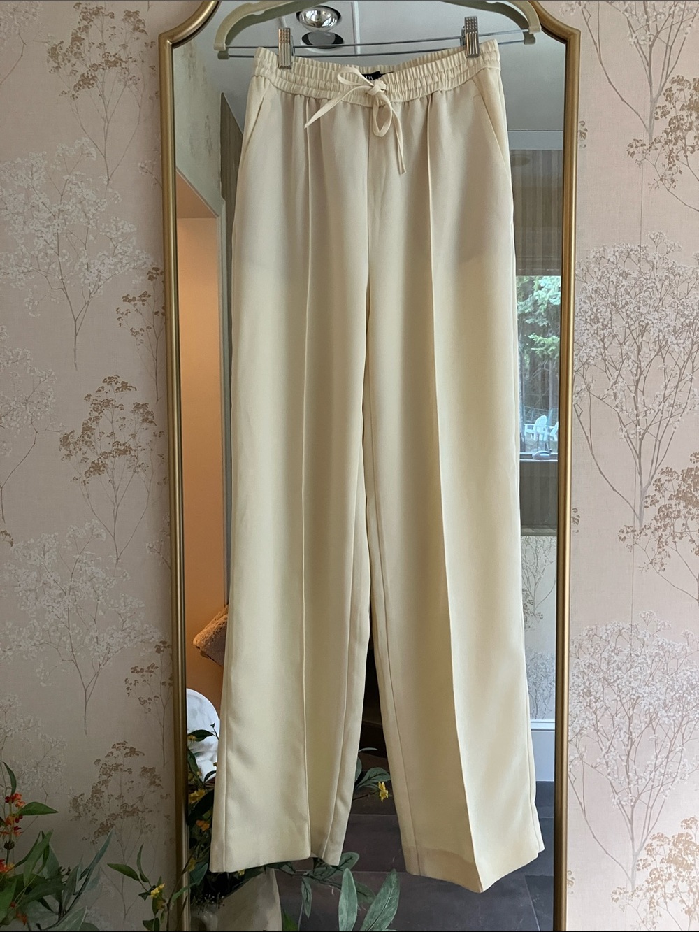 Zara Pale Yellow/Cream Wide-Leg Drawstring Trousers Size Small
